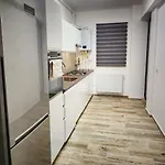아파트 Sunset Escape 부쿠레슈티